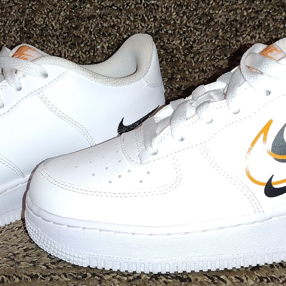 Nike Air Force 1